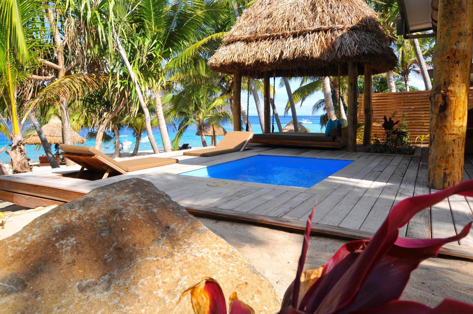 Paradise Cove Resort Naukacuvu Island Room photo