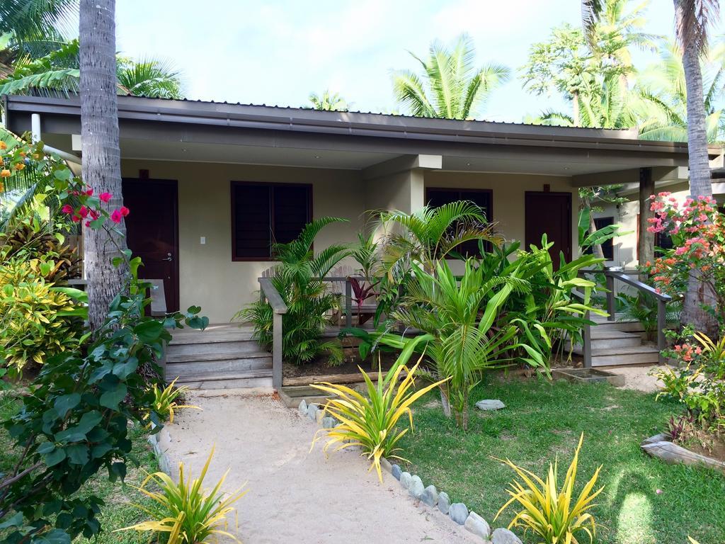 Paradise Cove Resort Naukacuvu Island Room photo